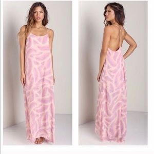 Show me your Mumu maxi.
